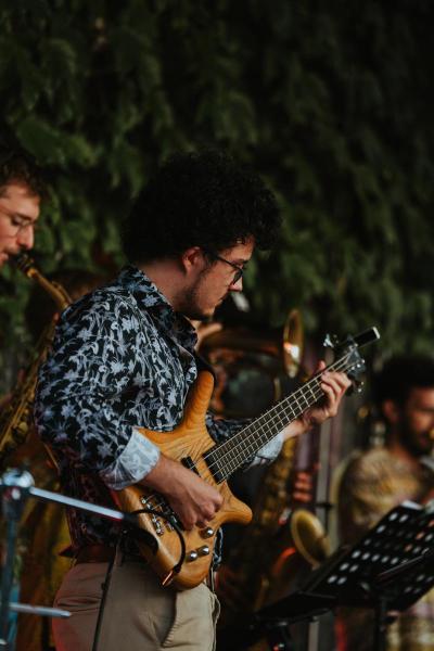 Urban Art Orchestra feat. NIKA